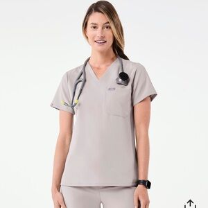 FIGS Catarina One-Pocket Scrub Top - Slate